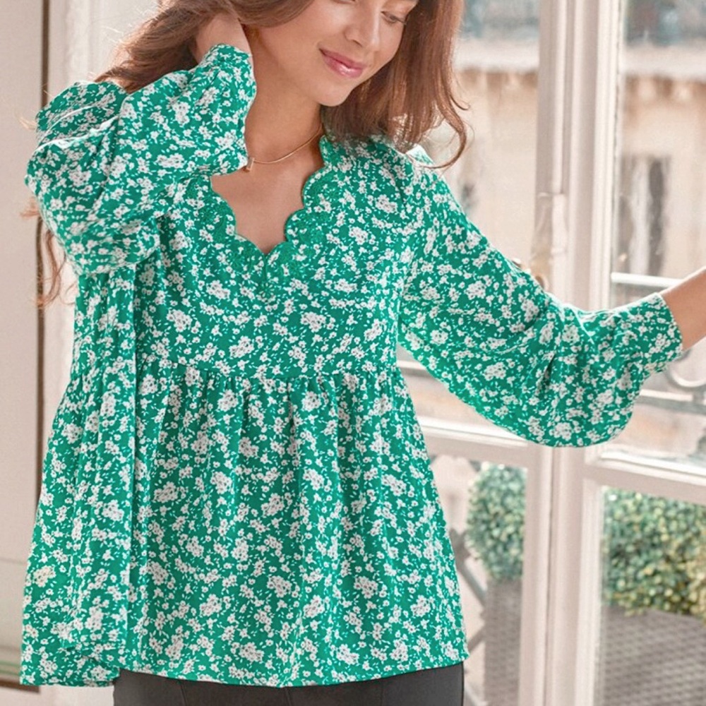 ❌ SOLD! Frenchy Floral Print Lantern Sleeve Peplum Blouse